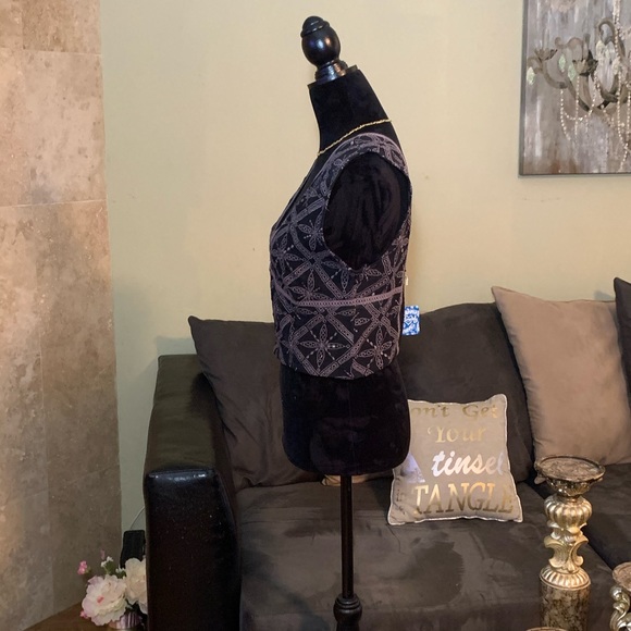 ‼️SOLD‼️ FREE PEOPLE NWT Eyelet Embroider Bralette - Picture 3 of 7